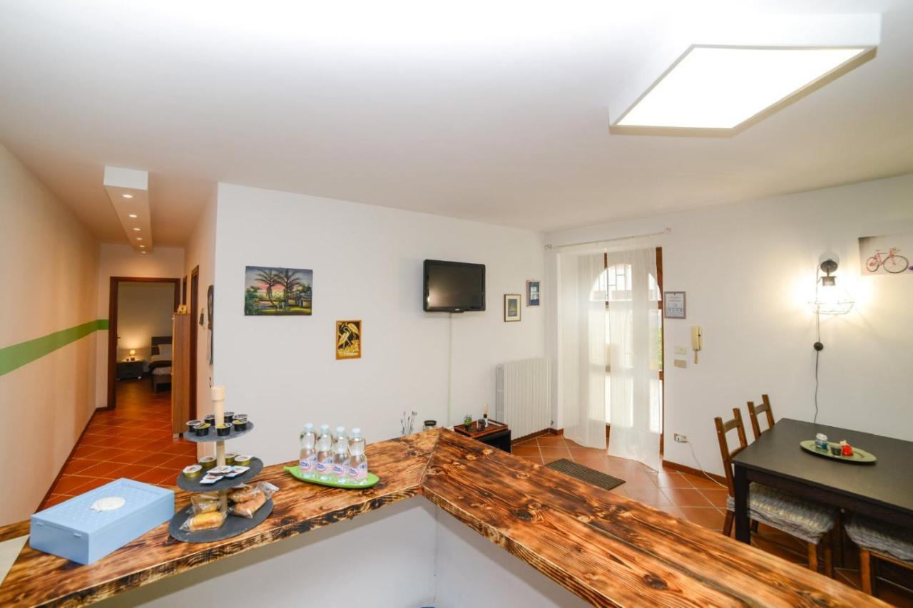 Loft Free Parking Agli Ulivi Moderno E Spazioso ペスキエーラ・デル・ガルダ エクステリア 写真