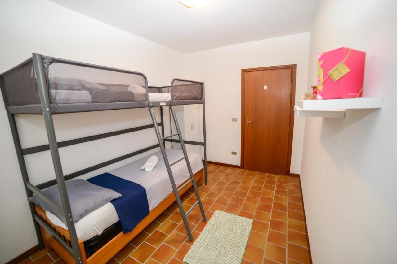 Loft Free Parking Agli Ulivi Moderno E Spazioso ペスキエーラ・デル・ガルダ エクステリア 写真